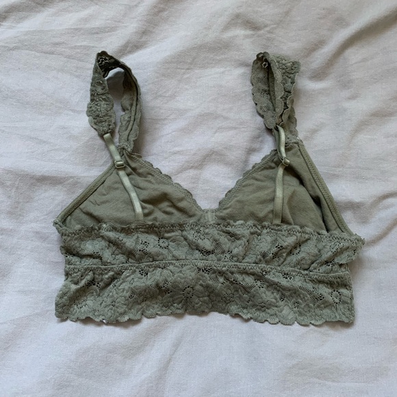 Aerie bralette. Size Medium. - Picture 2 of 2